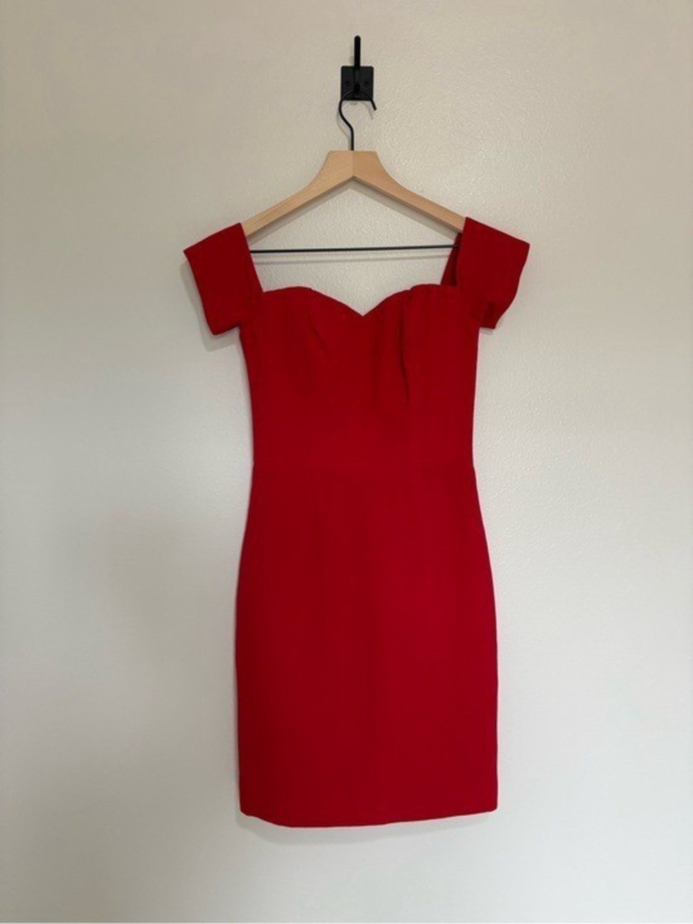 Dress the Population Bailey Off-the-Shoulder Bodycon Mini Dress